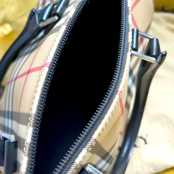 SOLD‼️BURBERRY BOSTON BAG - Picture 8 of 10